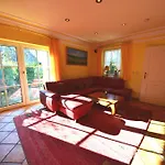 Reethauser Boddenstr. 17 * Gager