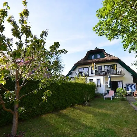 Reethauser Boddenstr. 17 * Gager