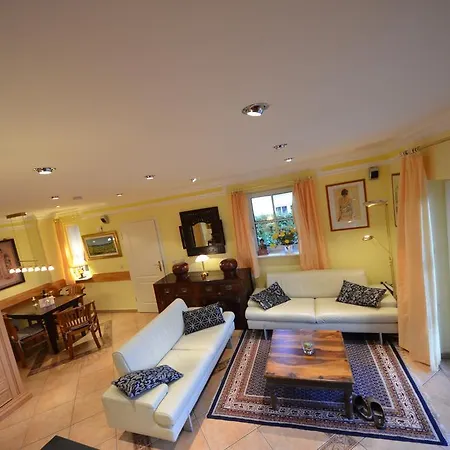 Reethauser Boddenstr. 17 * Gager