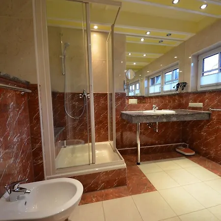 Dom wakacyjny Reethauser Boddenstr. 17 *