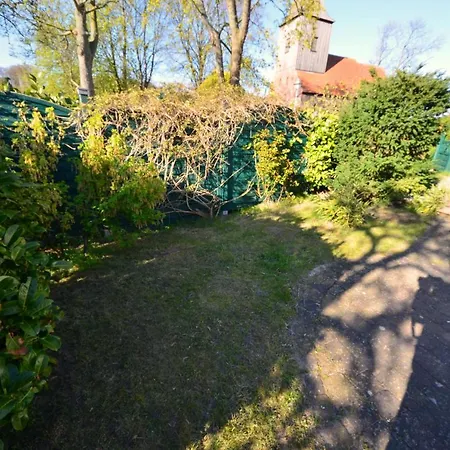 Dom wakacyjny Reethauser Boddenstr. 17 Gager